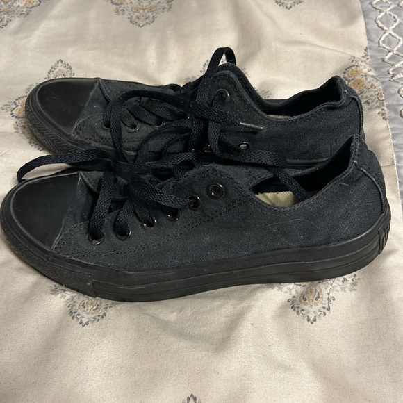 Converse black on black sneakers - Picture 2 of 5